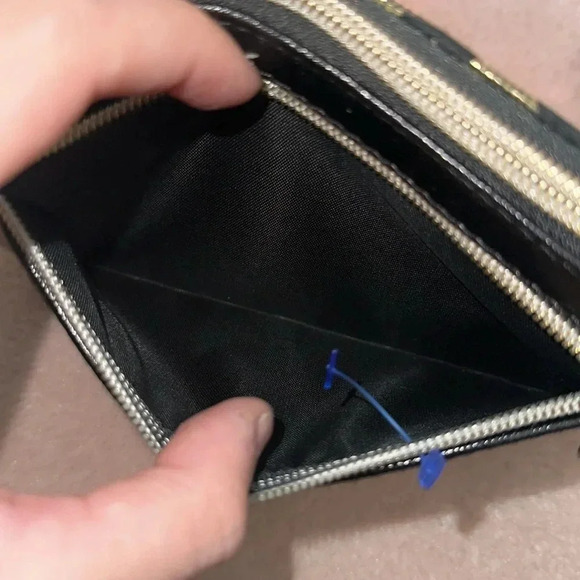 Juicy Couture Wristlet - Picture 3 of 5